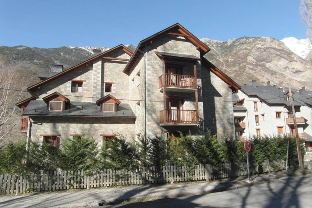 Duplex Con Vistas En Benasque Apartment Luaran gambar