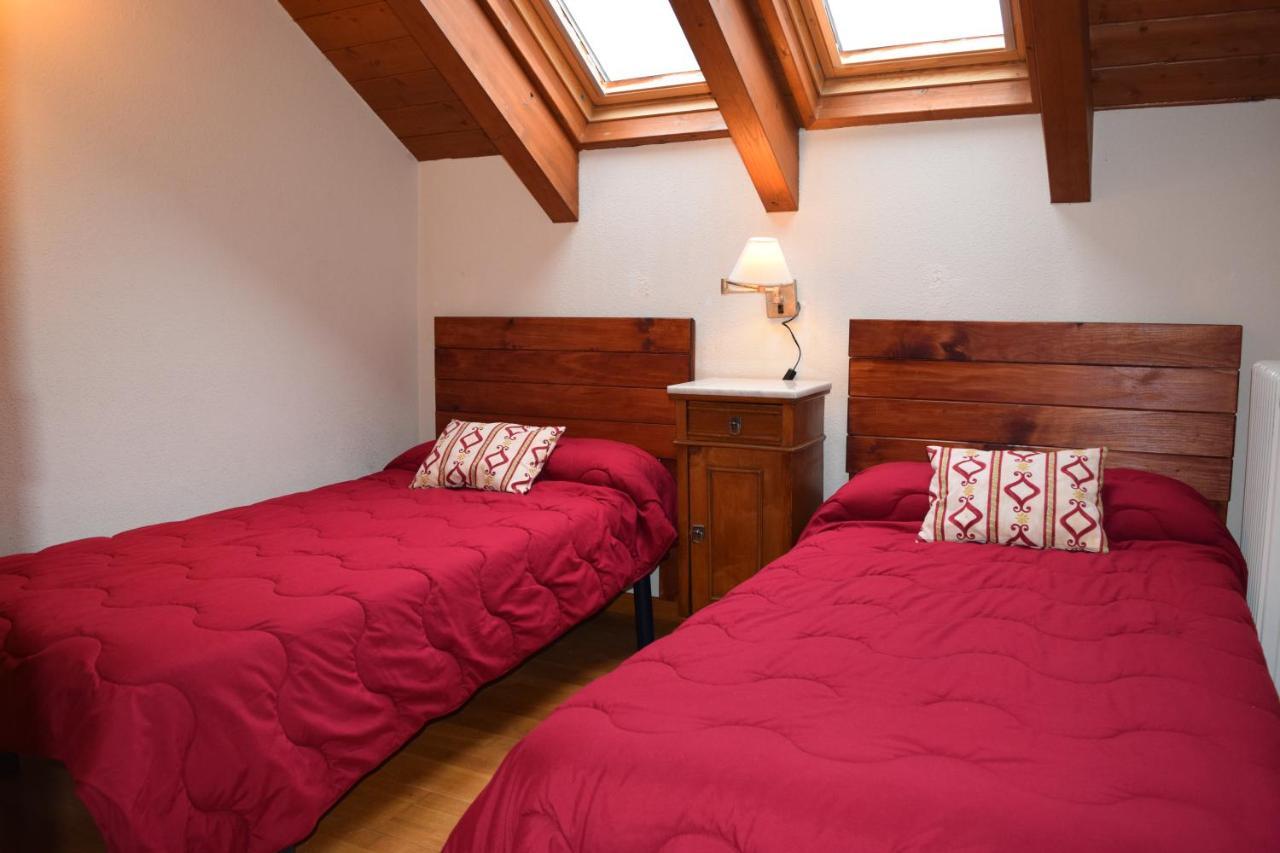 Duplex Con Vistas En Benasque Apartment Luaran gambar